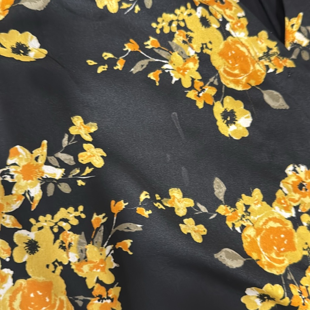 INC International Concepts Black and Yellow Floral sleeveless Blouse size XL - Picture 8 of 8